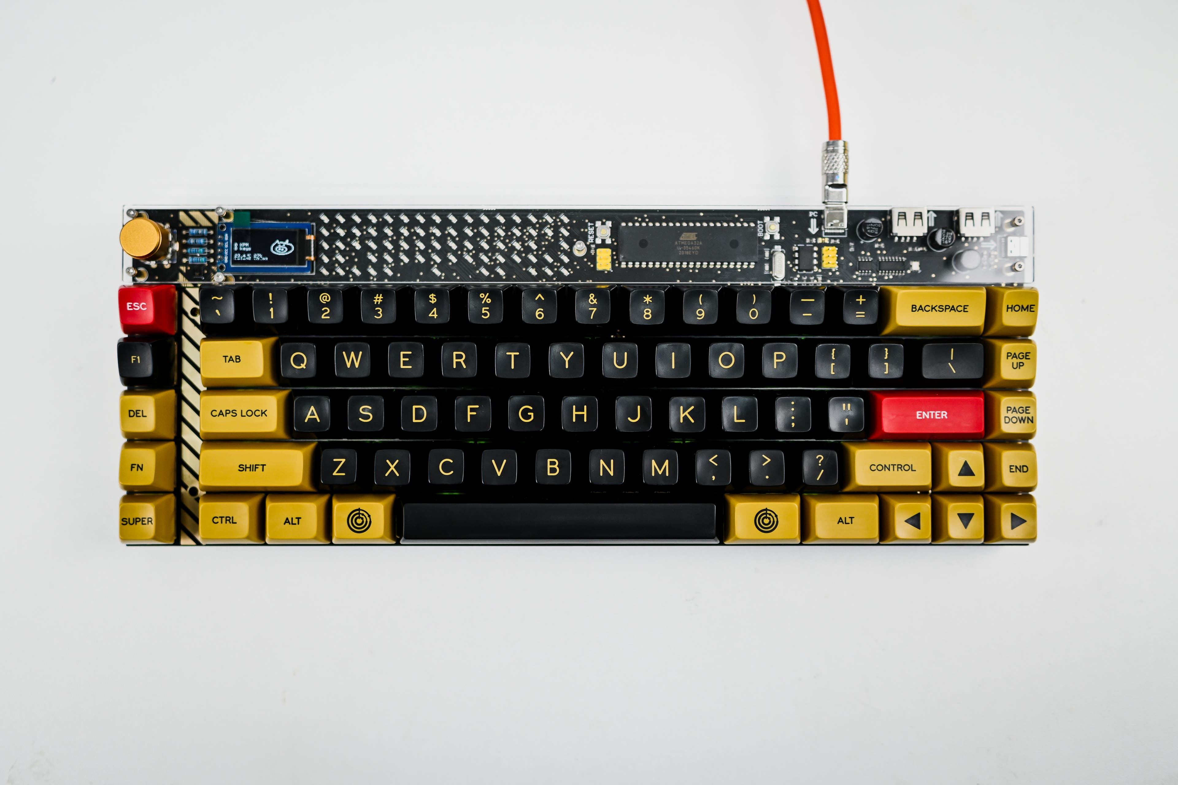 [In Stock] Lelelab Y2K 76 x SA Strong Spirit PreBuilt Ready-to-use Keyboard Y2K 76 with SA Strong Spirit / JWK Taro Bubble (+$0) / Assembled (+$20)