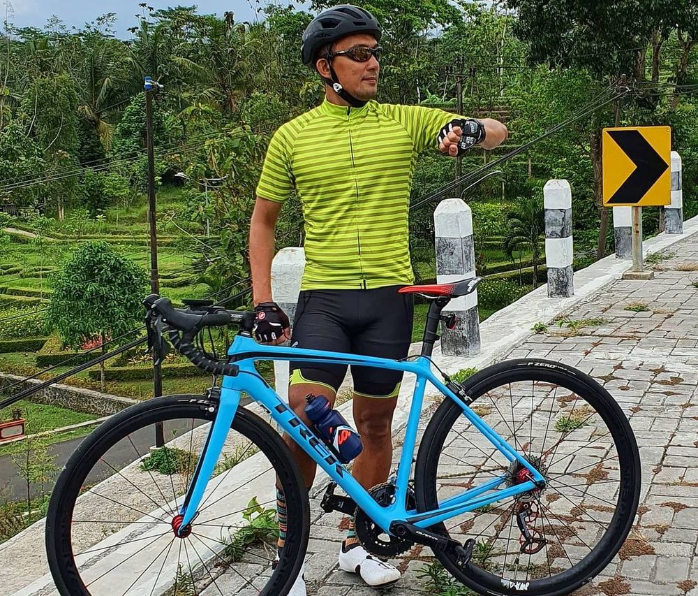Cycling day with bb cycling jersey