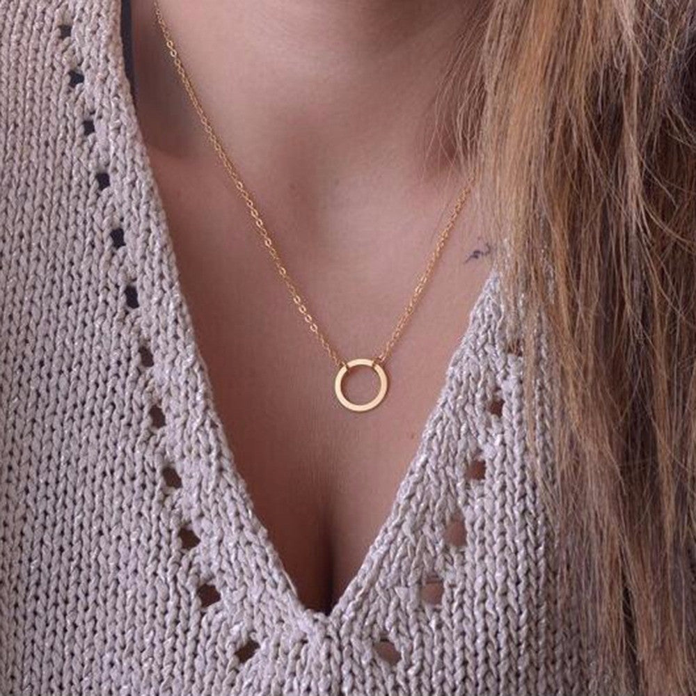 women trendy necklaces Simple gold plated Circle Pendant choker necklace ladies short Clavicle Chain