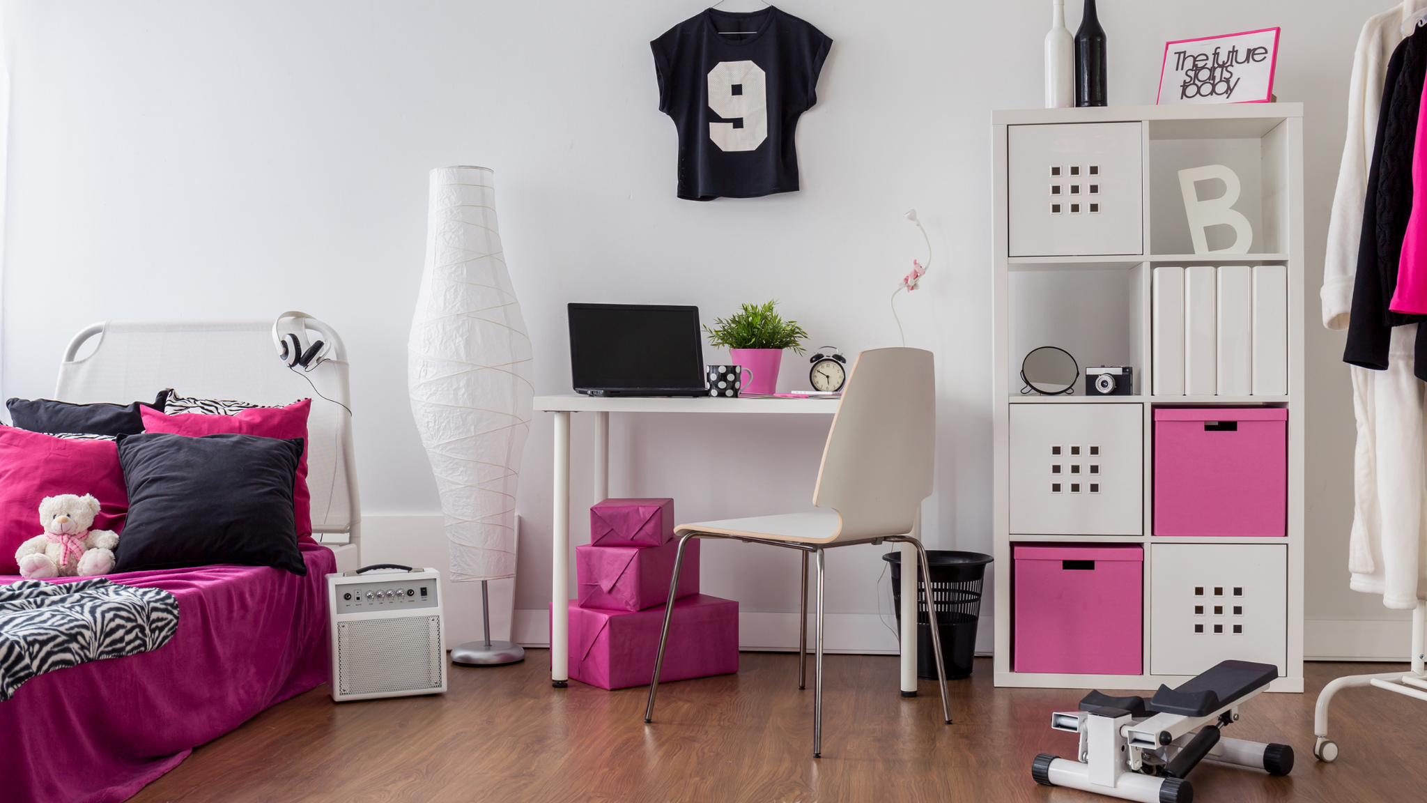 girls room - bedroom, pink