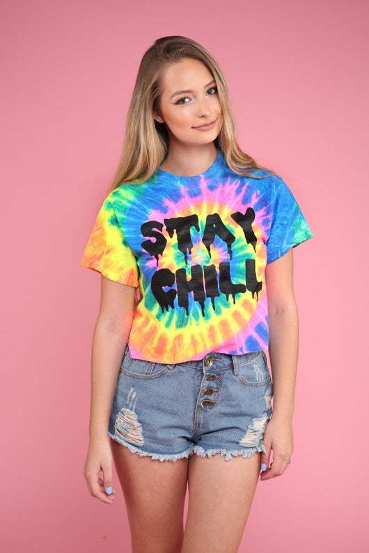 STAY CHILL Neon Rainbow Tie-Dye Graphic Unisex Crop Top – Era of Artists