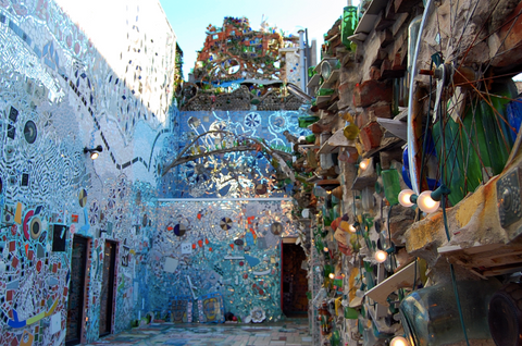 magic gardens is the perfect proposal spot in philly