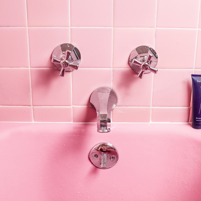 Pink tea bath with pink tile