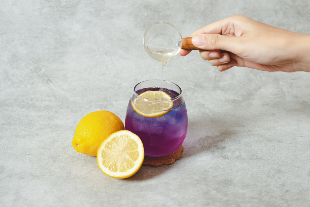 Butterfly pea flower blue tea with lemon