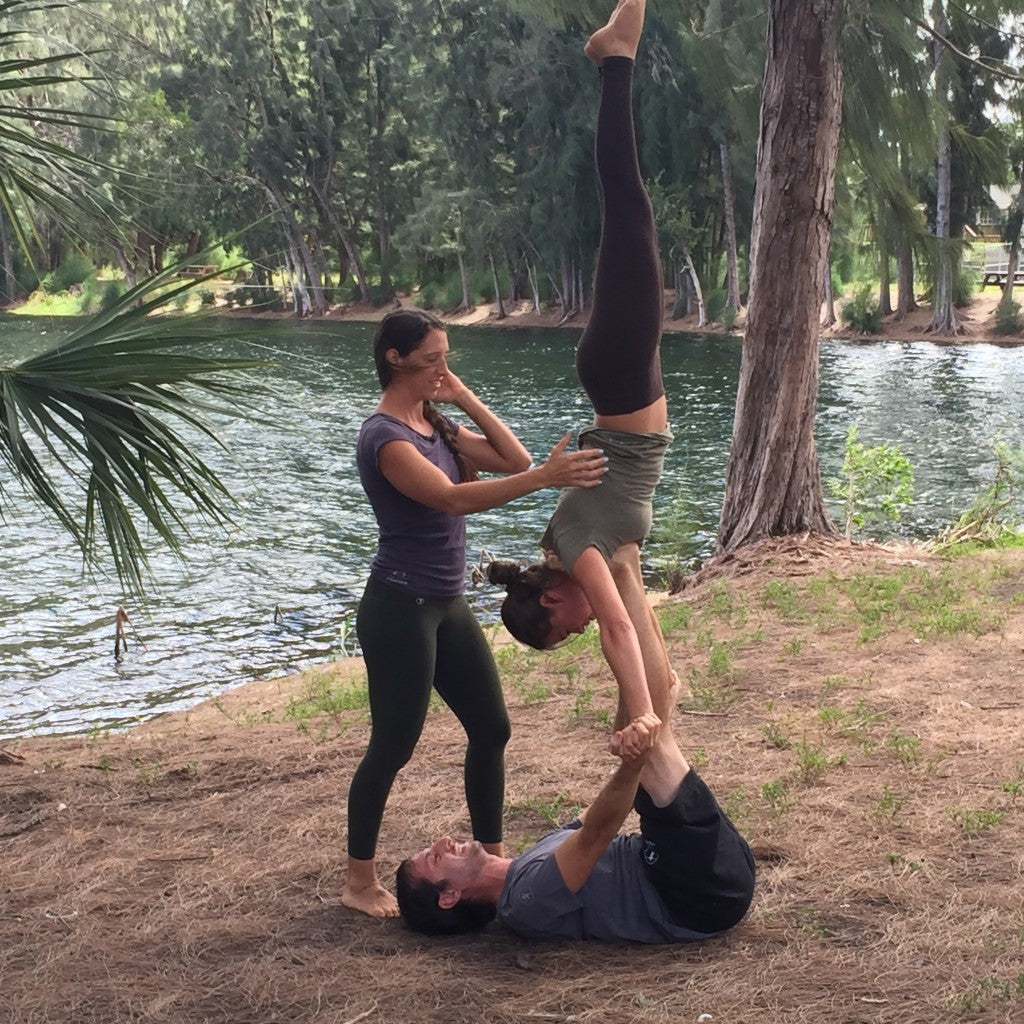 Acro yoga