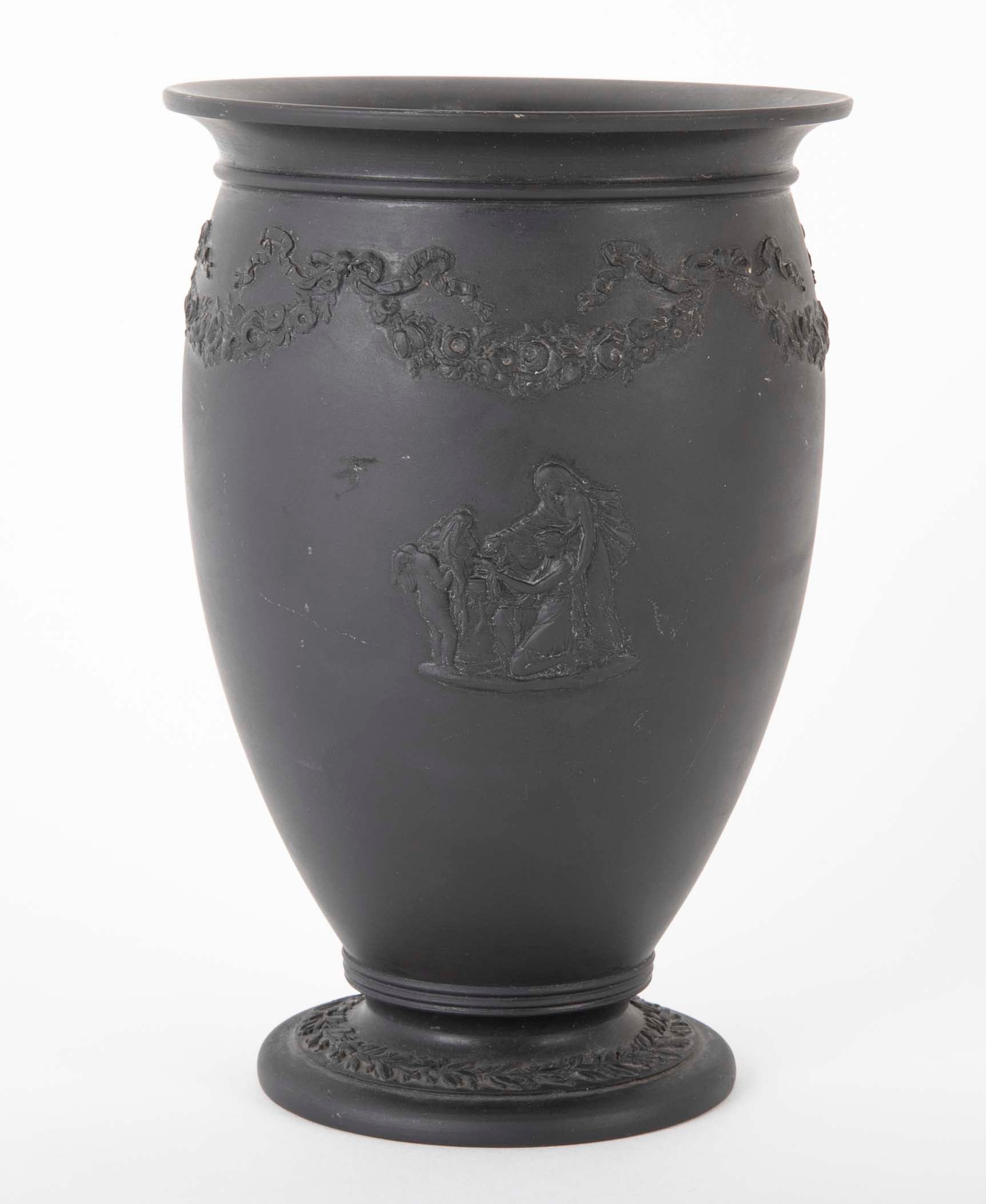 Wedgwood Black Vase – Avery & Dash Collections