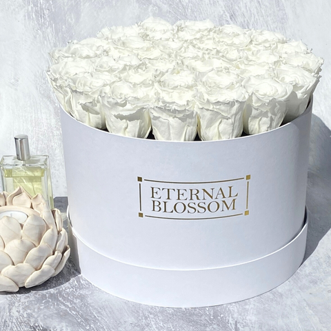 Eternal Blossom Xl Round white preserved rose box