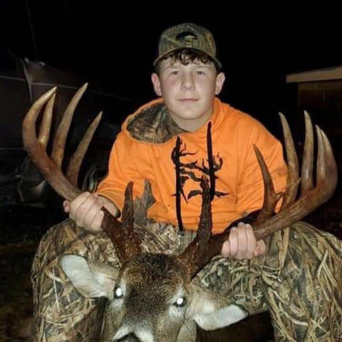 Logan Collins Shoots a Huge Buck