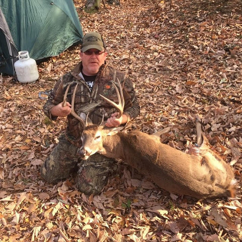 Mike Hunt Shoots Beautiful Buck