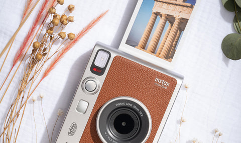 instax mini Evo café