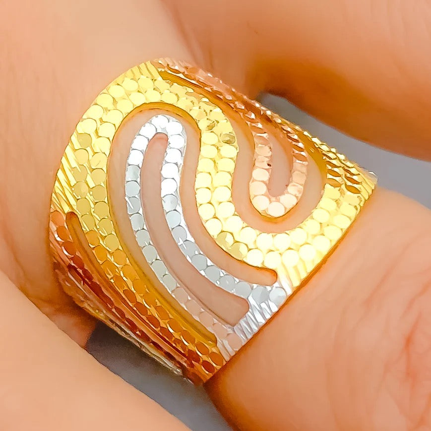 Set Of 5 Metal Gold Plated Rings for Women, Geometric Hollow Wave Ring –  Yahan Sab Behtar Hai!