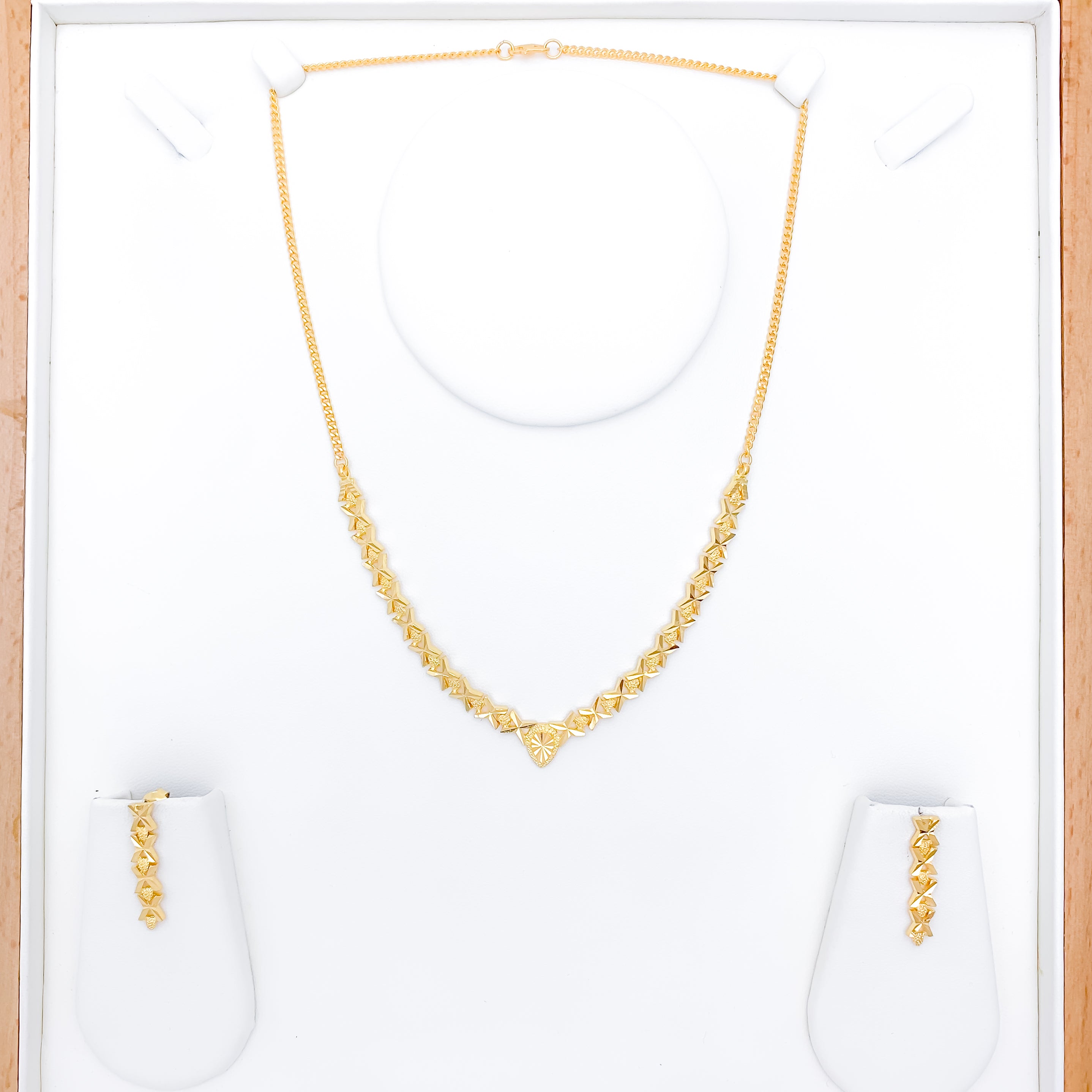 Reflective X Link Necklace Set