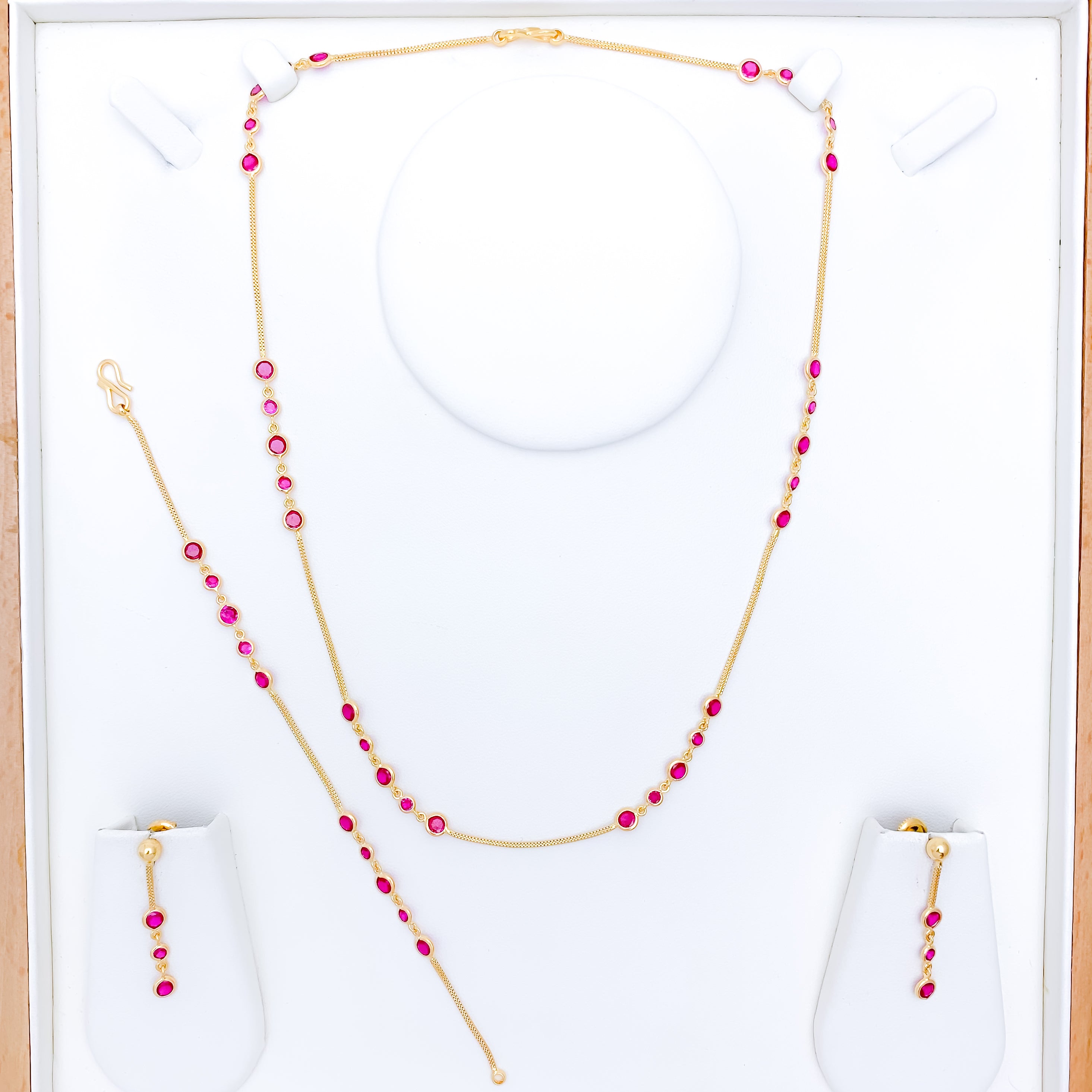 Refined Alternating Circles Necklace Set w/ Bracelet