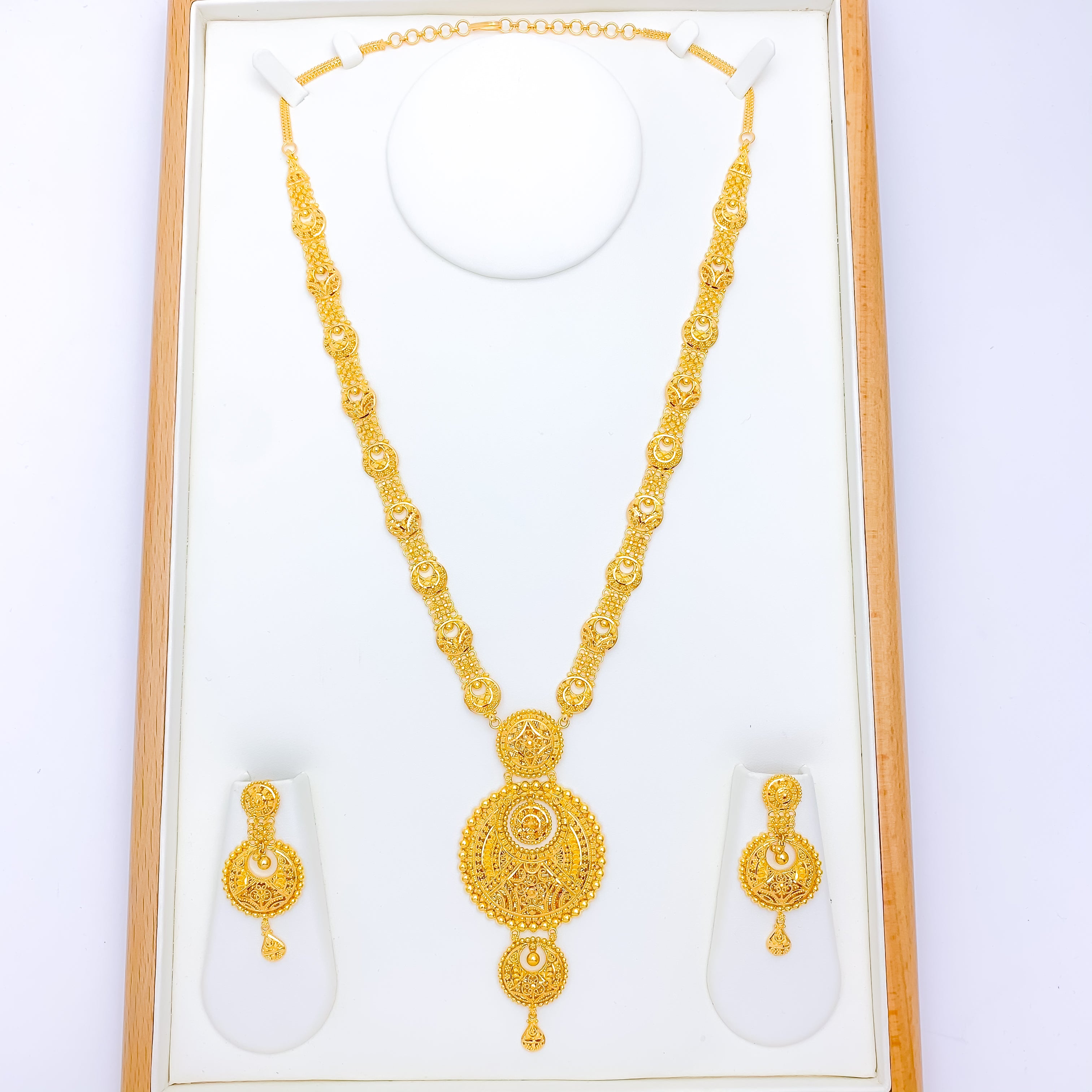 Inspiring Chand Style Long Necklace Set