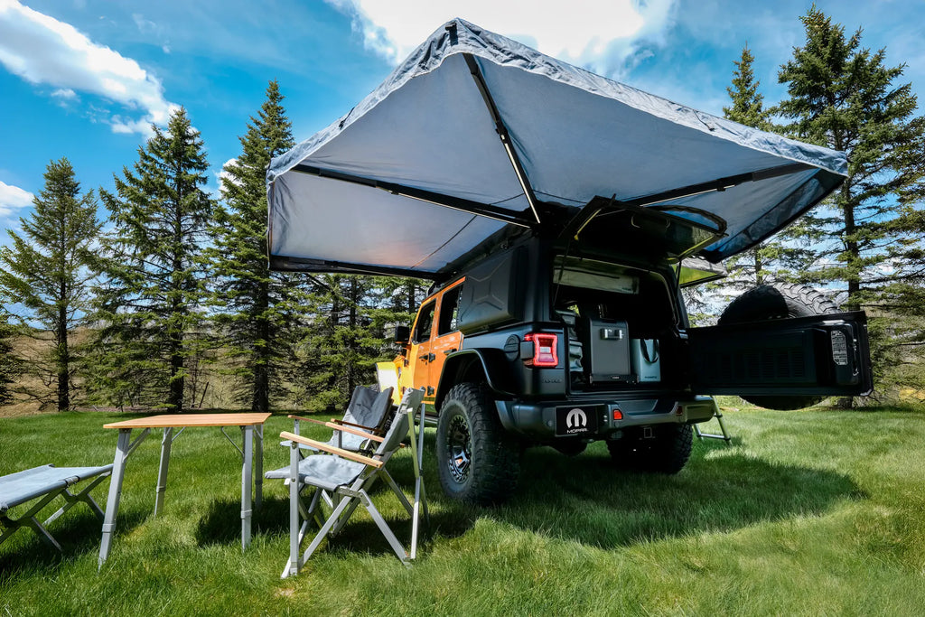 EXPERIENCE OUTDOOR FREEDOM WITH JEEP’S INNOVATIVE POP-UP CAMPER CONCEPT