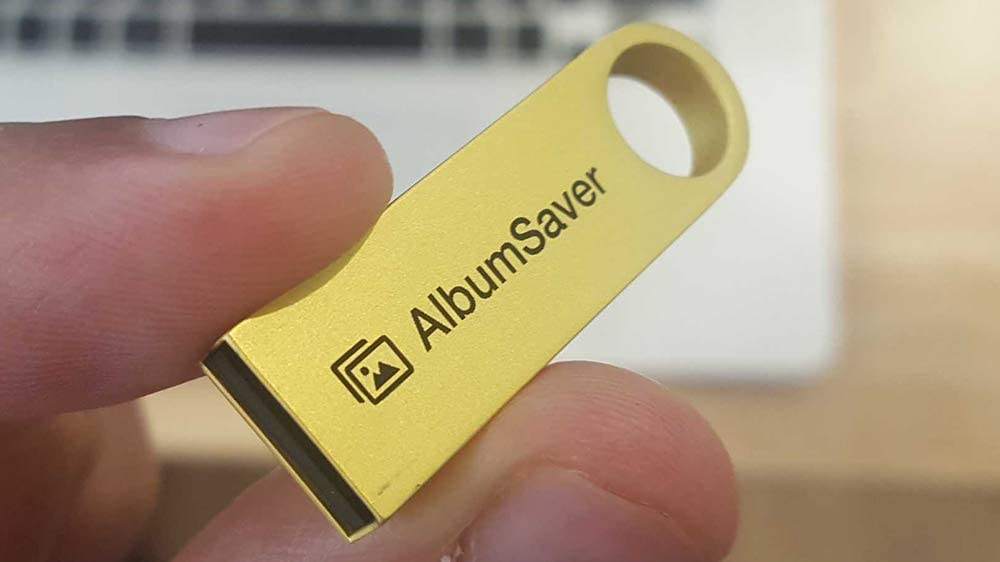 AlbumSaver photo backup device