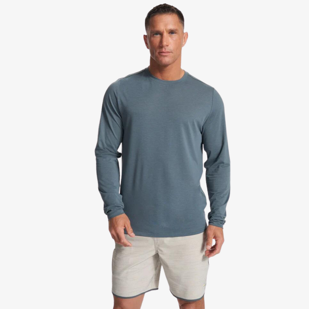 Men's Daehlie Performance Tech Long Sleeve – BackRoads Brews + Shoes