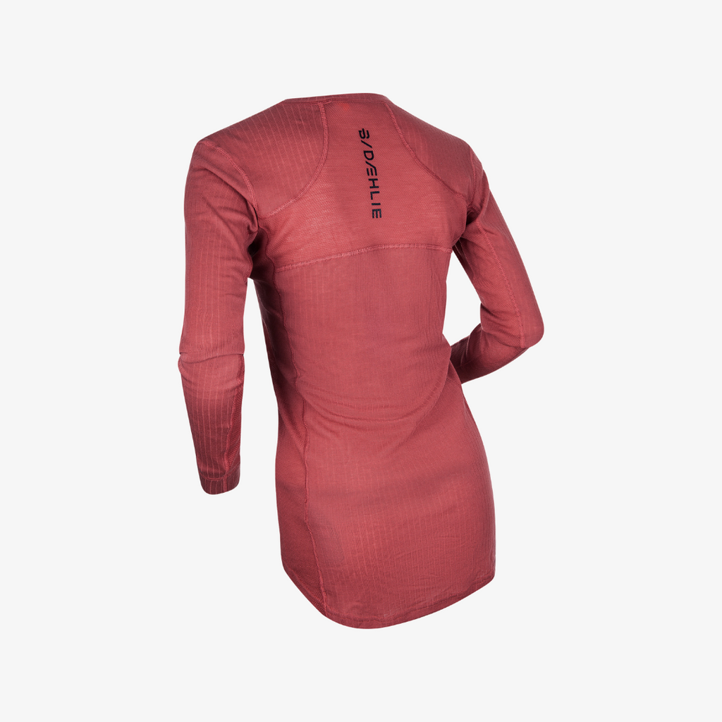 Men's Daehlie Performance Tech Long Sleeve – BackRoads Brews + Shoes