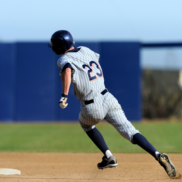 How to Steal Bases in Baseball - Shop HB Sports