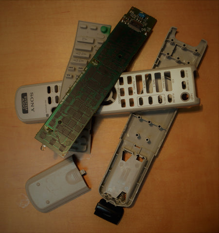 Sony remote control taken apart completely 
