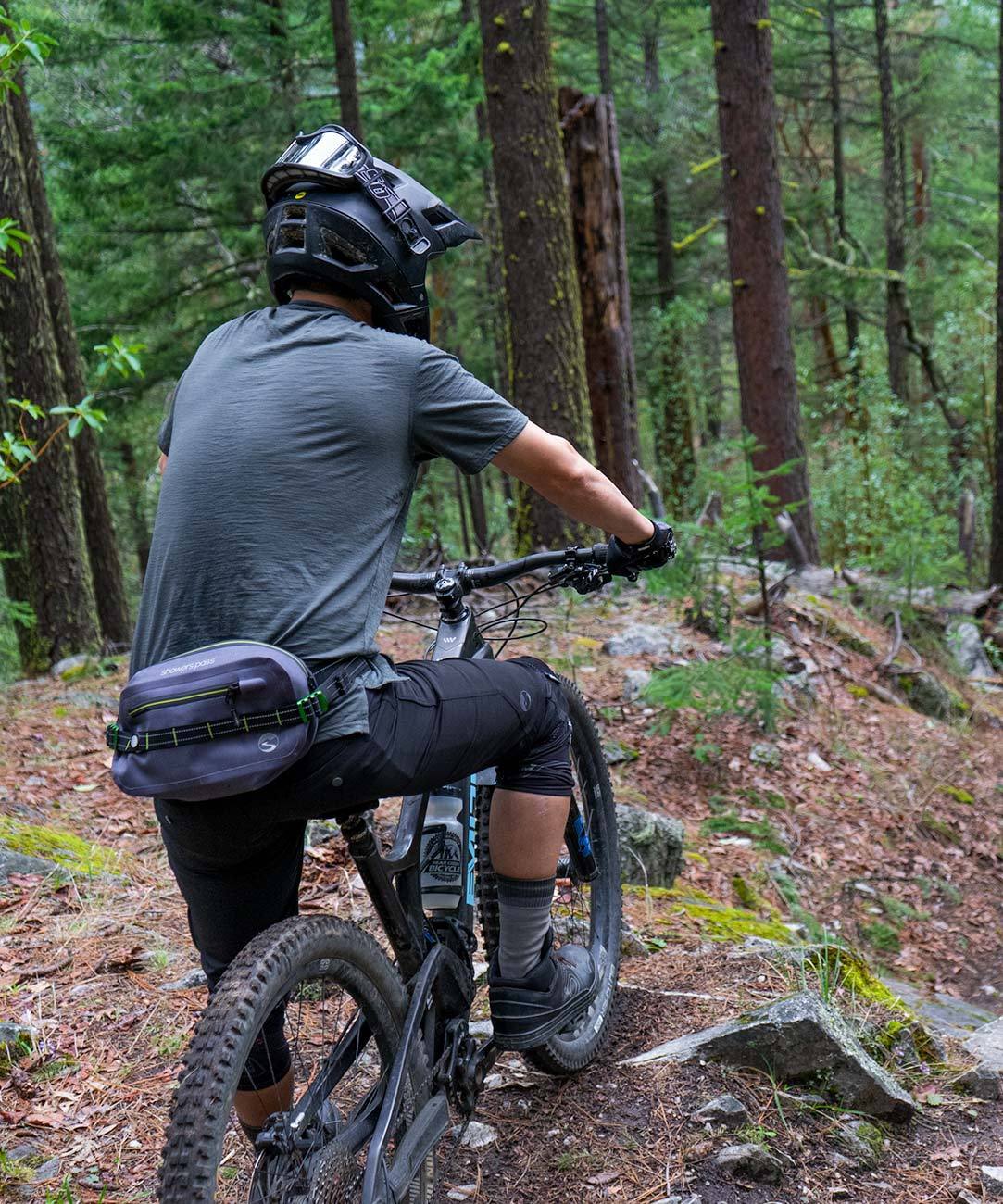 best mountain biking hip pack