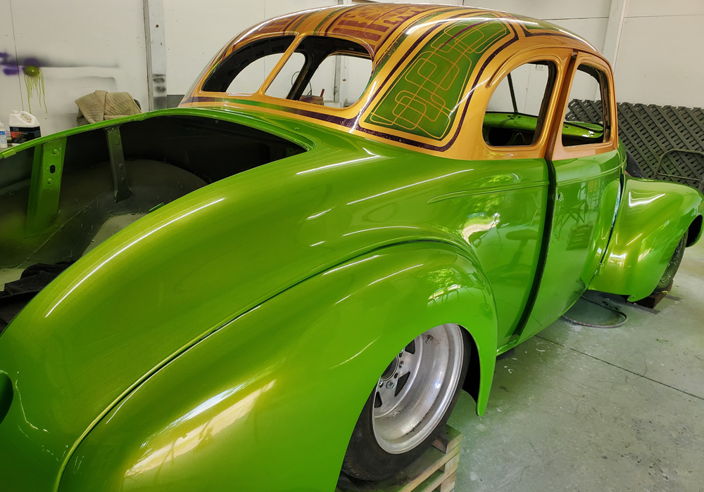 Diamond Gold over Sublime Green on Vintage Automotive