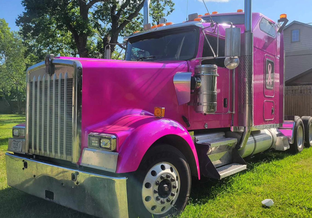 Lipstick Custom Color on Custom Truck