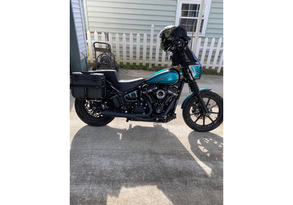 Teal Time with Diamond Blue on Harley Davidson