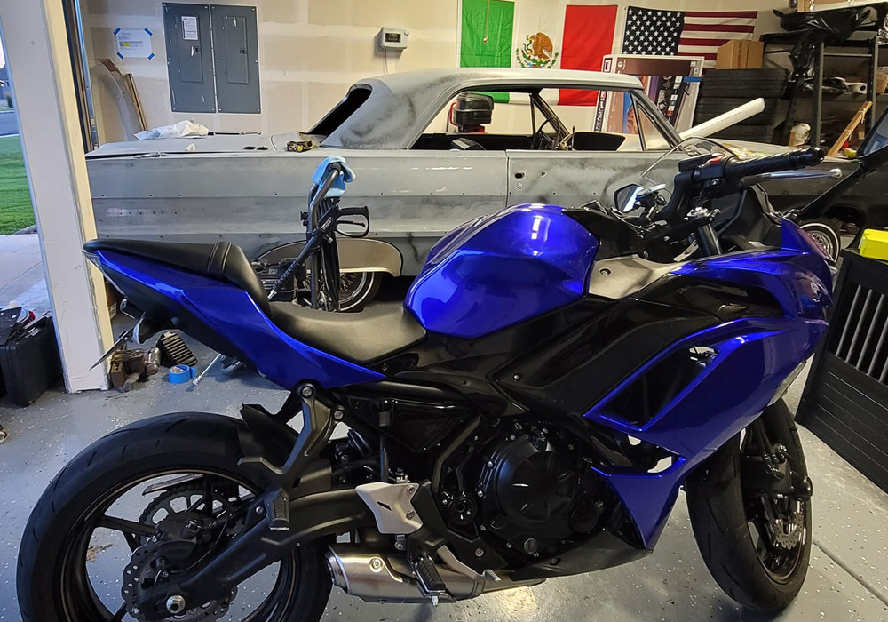 SoCal Blue over Slick Silver on Kawasaki Ninja