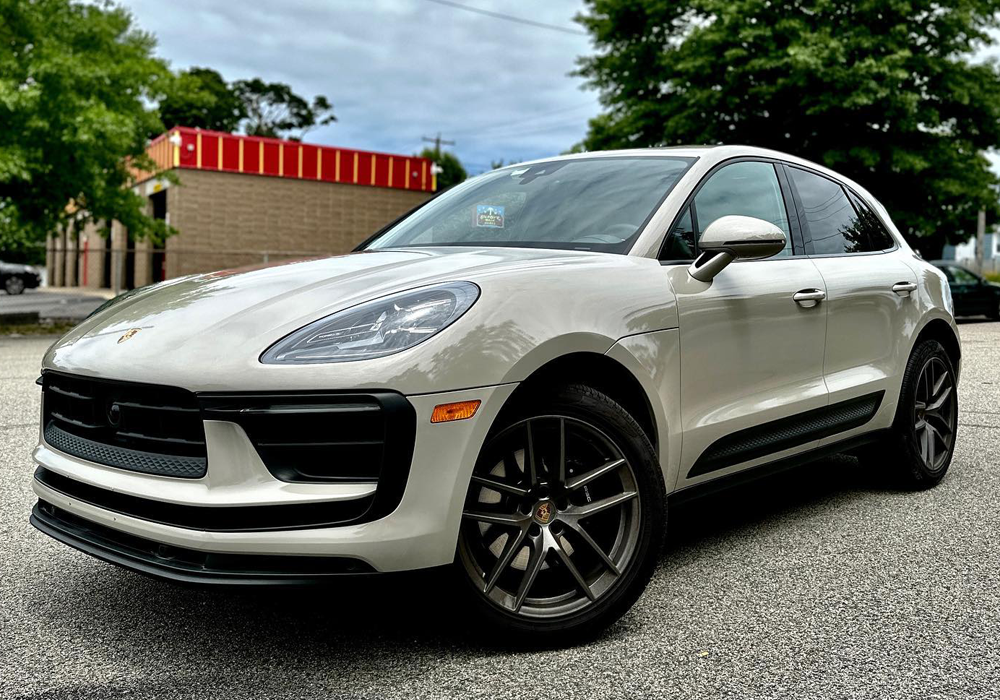 OEM Porsche Chalk on Porsche Macan