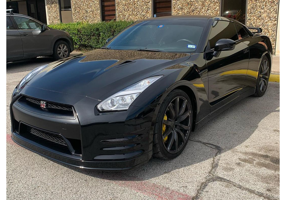 Pitch Black on Nissan GTR