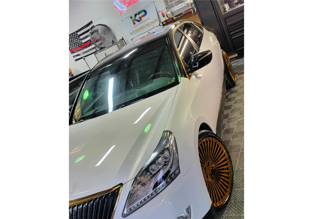 Diamond Gold Pearl on Hyundai Equus