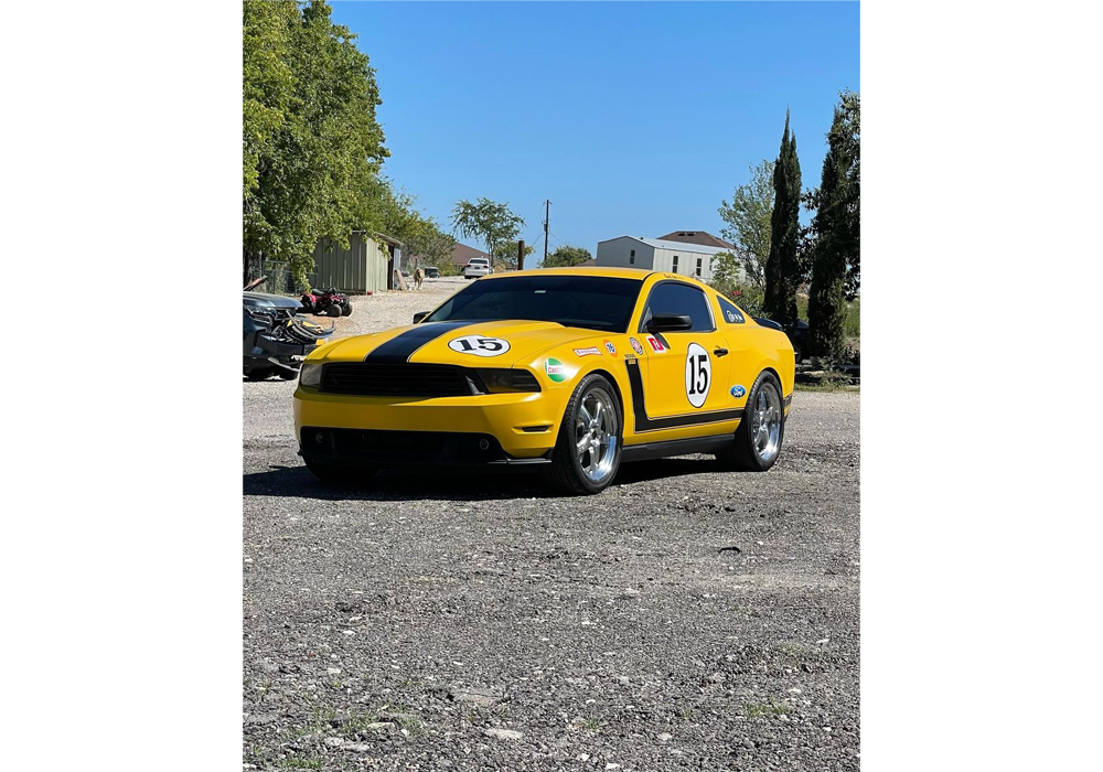 RAL 1003 Signal Yellow on 2011 Ford Mustang GT