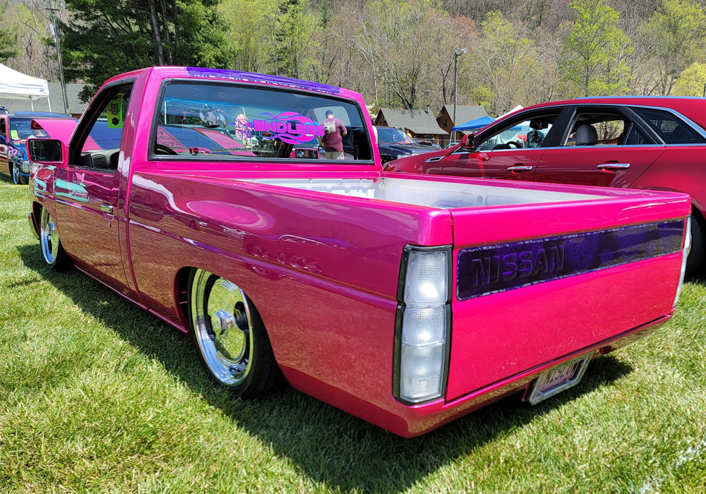 Tamco Custom Colors on Nissan Pick-Up Truck