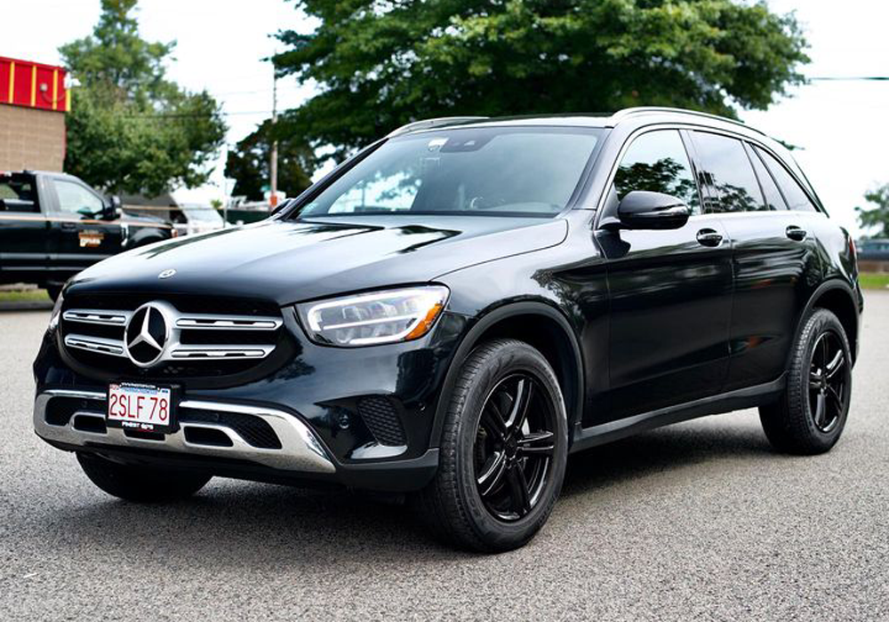 Diamond Silver over Black Base on Mercedes GLC 300