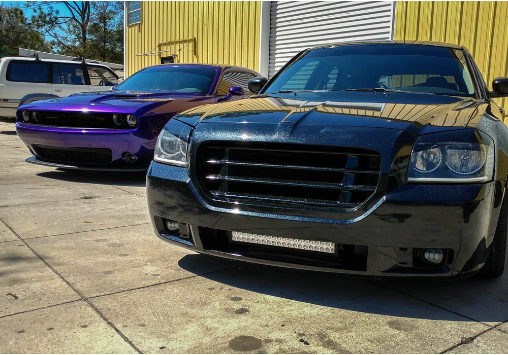 Viridian Blue and Diamond Silver on 2006 Dodge Magnum