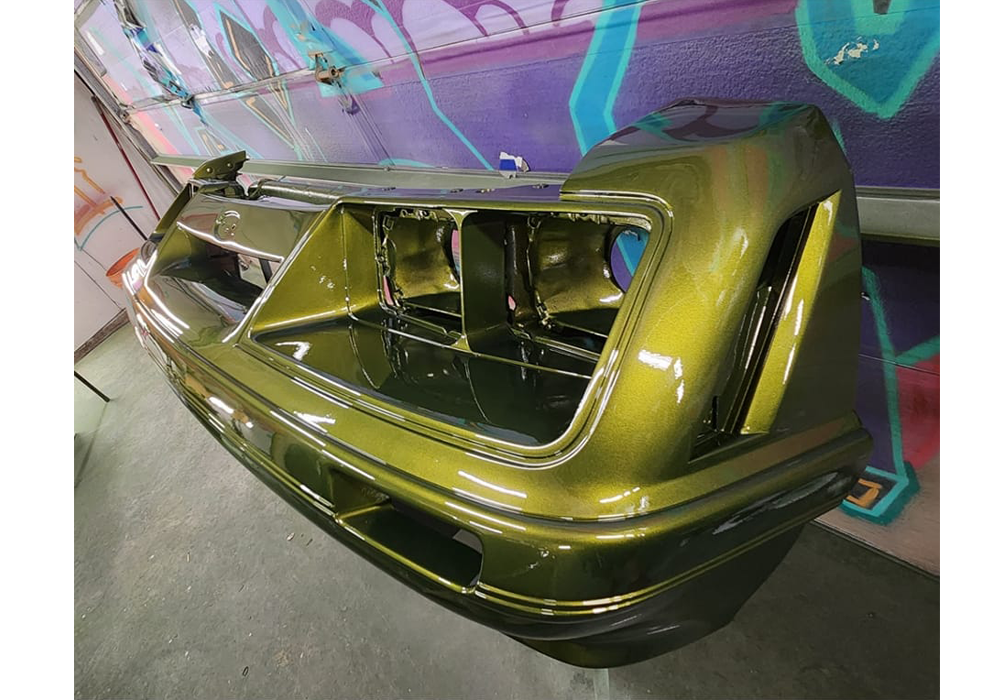 Yuengling Green Pearl on Custom Automotive