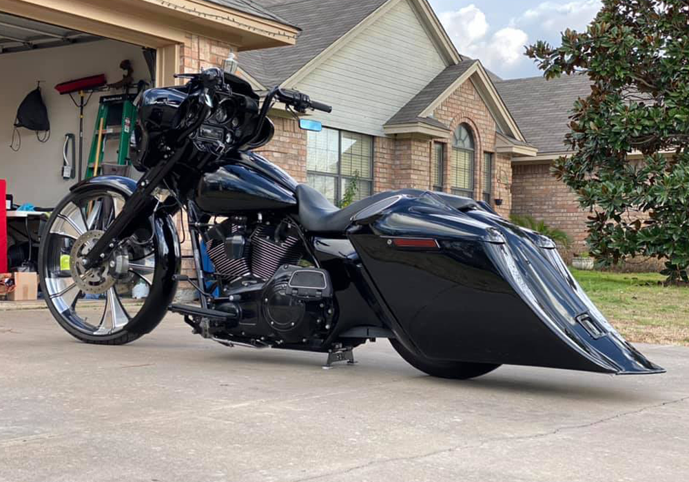 Green Sinister and SS Black on 2011 Ultra Harley Davidson