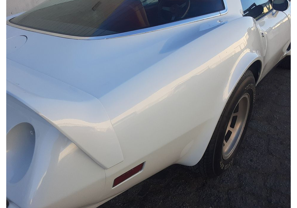 Star & Stripes Pearl Custom Color on Chevrolet Corvette