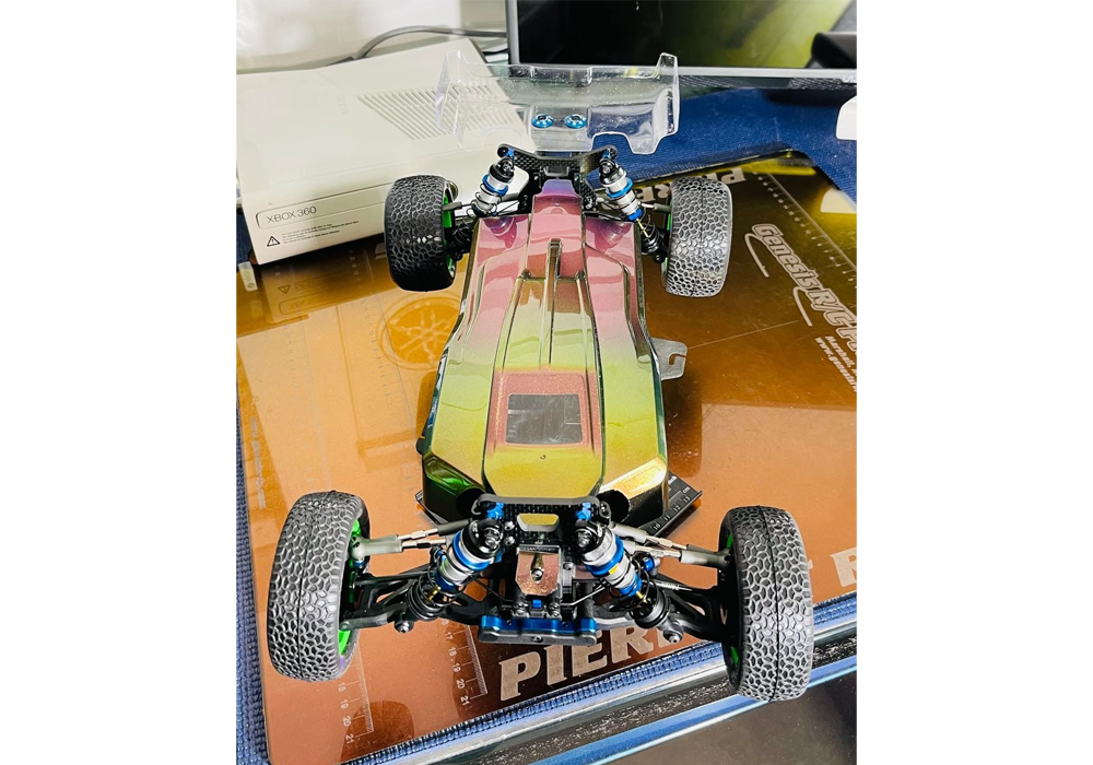 Tsunami Super Colorshift on RC Car