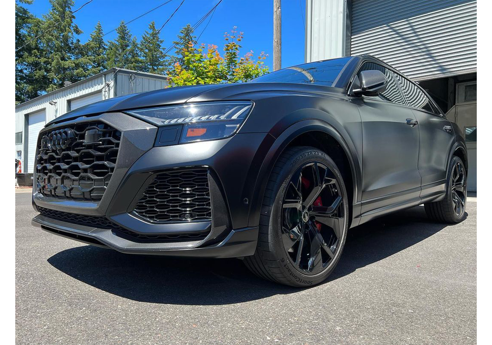 Truly Black Drop-In Pigment on Audi RSQ8