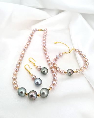 Freshwater and Saltwater Pearl Jewelry