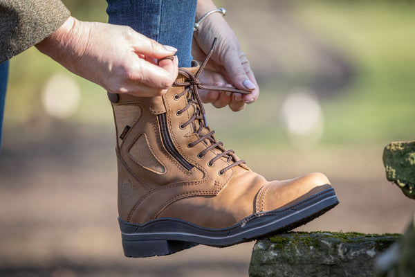 https://www.barebackfootwear.com/products/kentucky-storm-short-riding-boots-brown