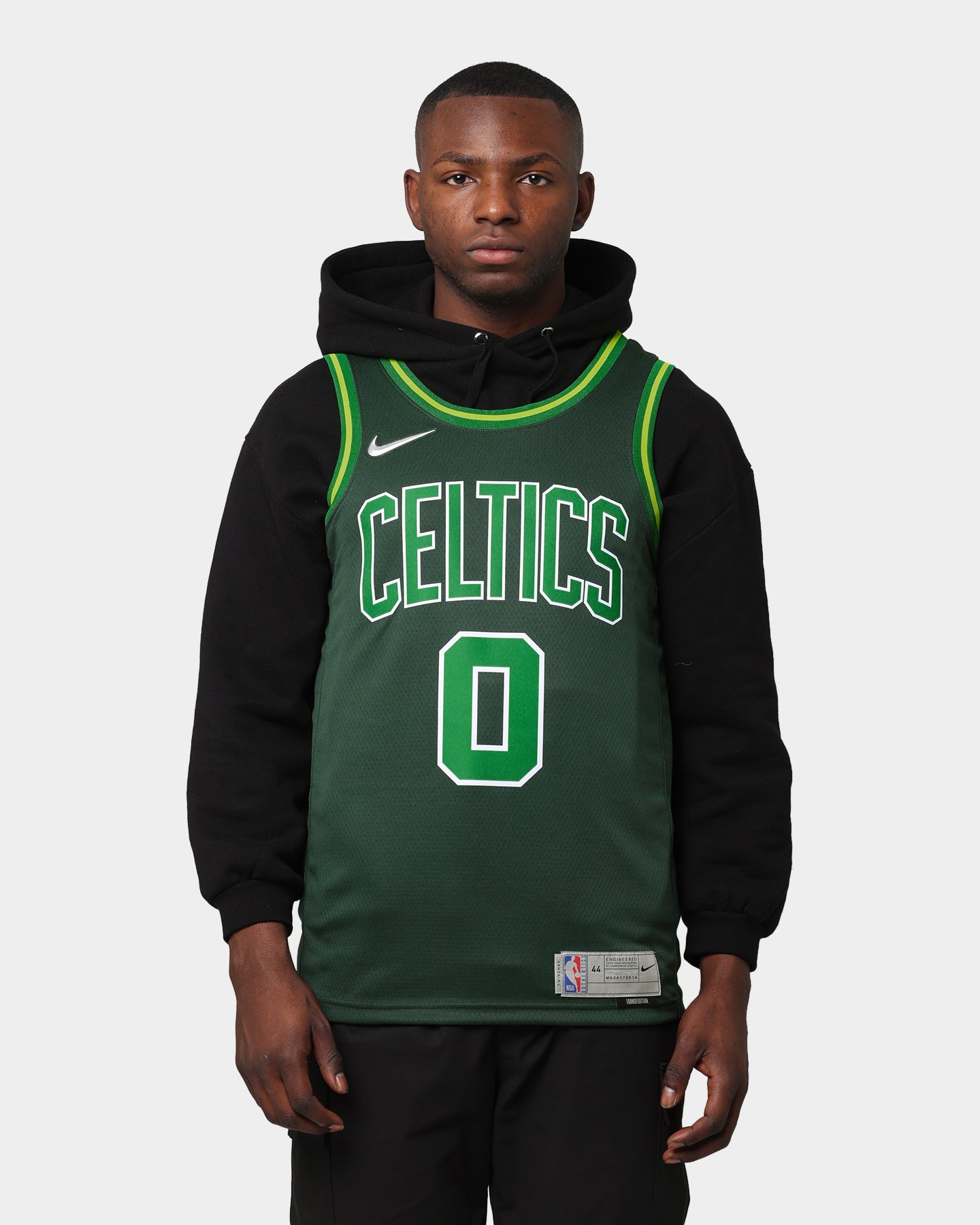 Nike Men's 2022-23 City Edition Boston Celtics Jayson Tatum #0 Green Dri-Fit Swingman Jersey, Medium