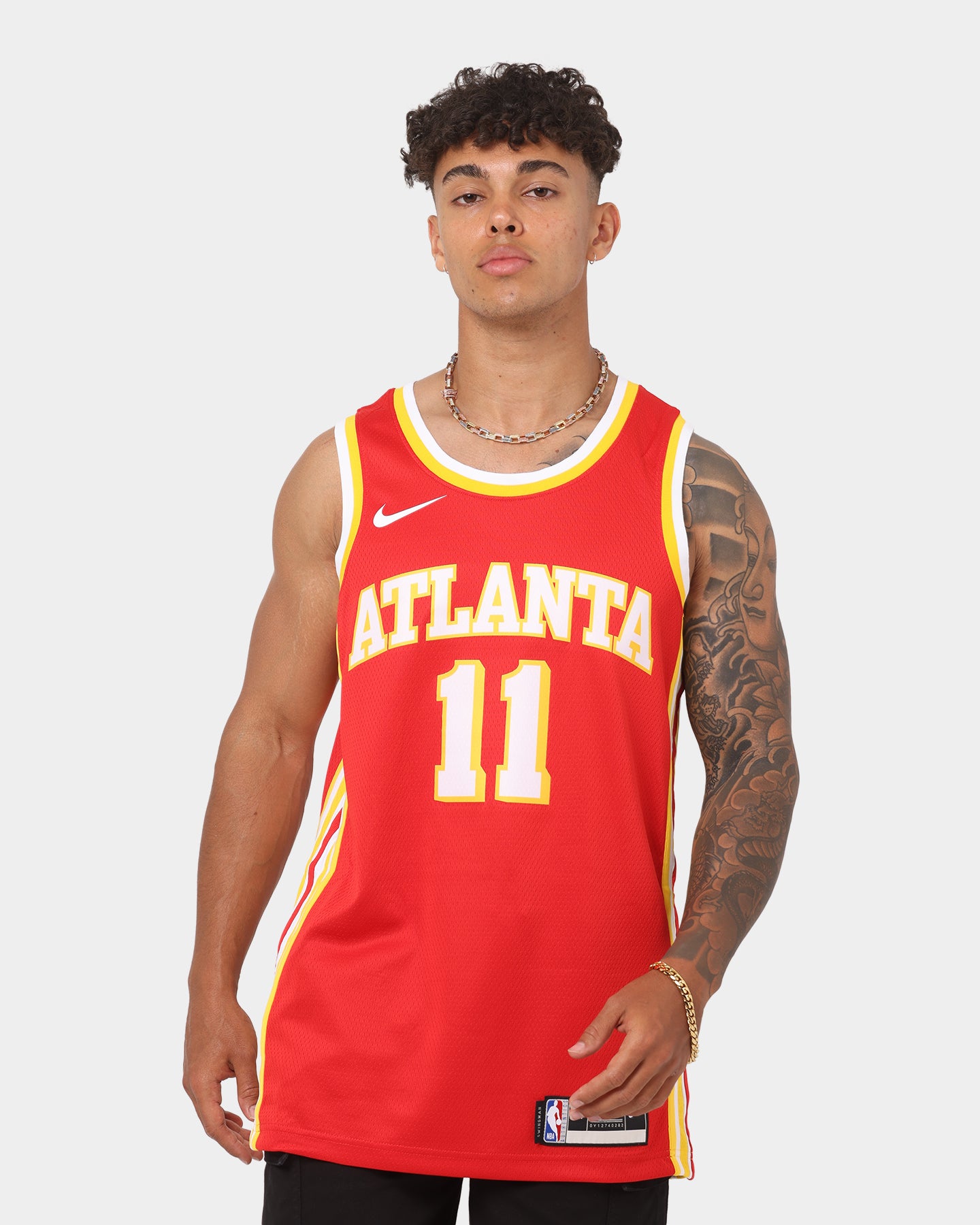 Nike ATLANTA HAWKS SWINGMAN JERSEY Trae Young Red - UNIVERSITY RED/YOUNG  TRAE