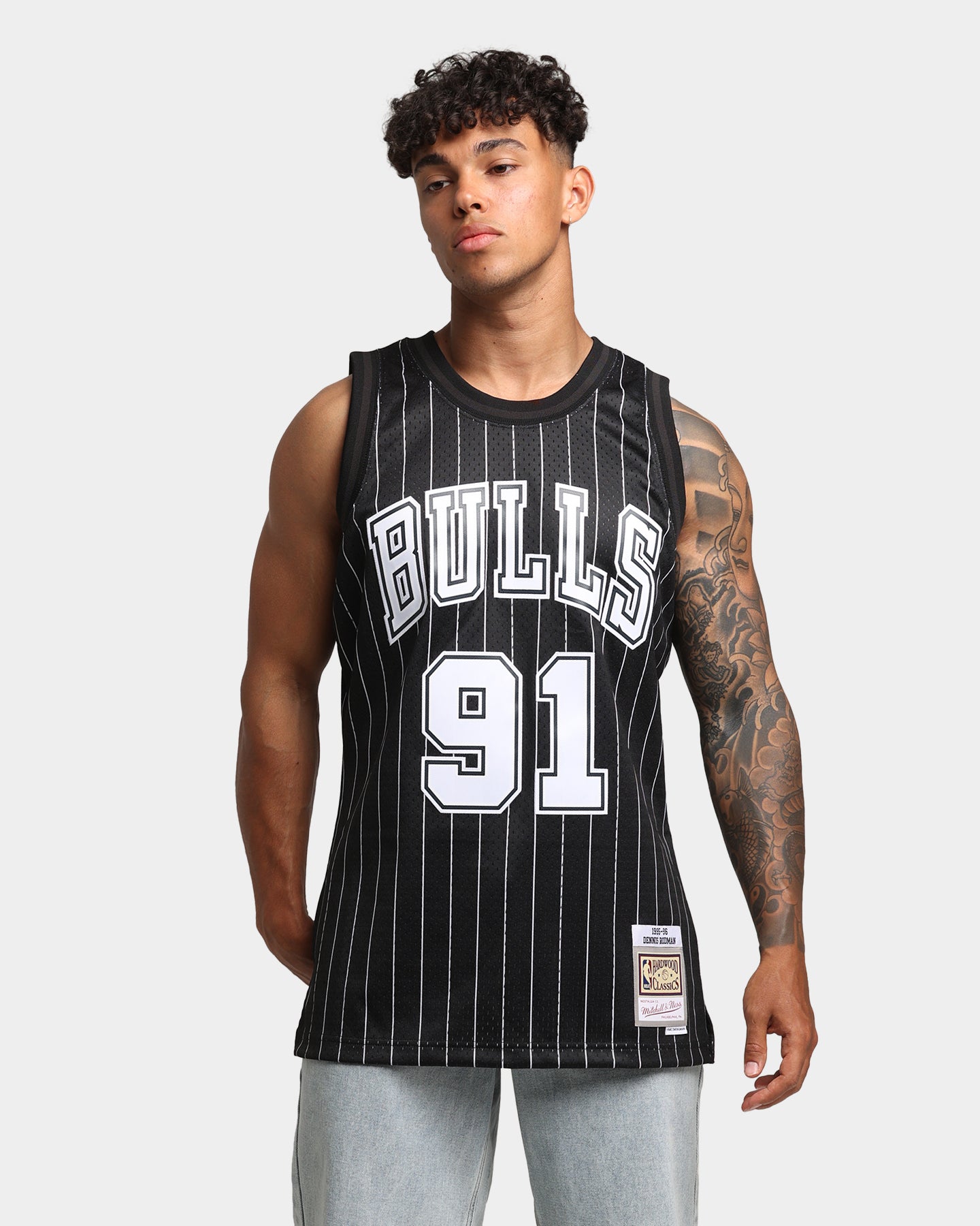 Mitchell & Ness Men's 1995 Chicago Bulls Dennis Rodman #91 Black