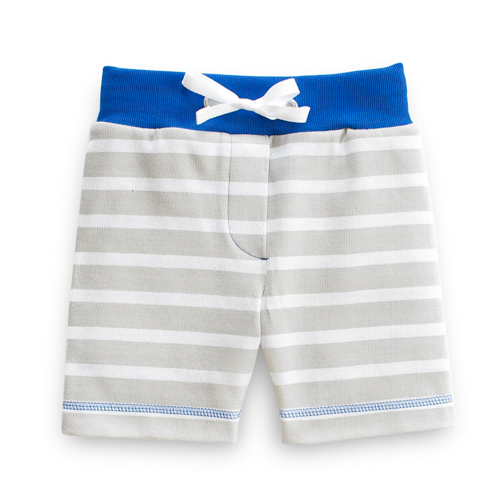 Maritime Shorts für Kinder in beige-weiß und mit blauen Bündchen