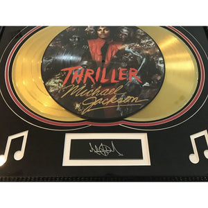 MICHAEL JACKSON AUTOGRAPHED THRILLER ALBUM - PSA DNA AND PHOTO PROOF