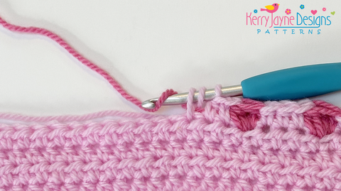 How to crochet a bobble with constrasting colour