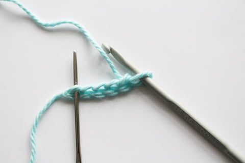 How to crochet a slip stitch step-1